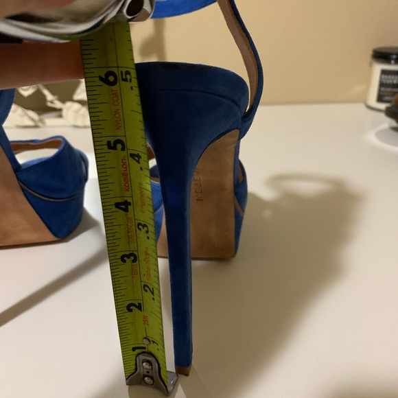 Halston Blue Suede Heels— ABSOLUTELY STUNNING